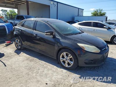Czwarte zdjęcie samochodu z boku: 2014 FORD FOCUS SE VIN:1FADP3F25EL354258 - miniatura