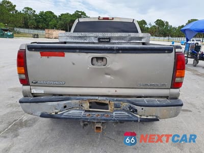 Zdjęcie 6 z 12 samochodu: 2002 CHEVROLET SILVERADO K1500 HEAVY DUTY VIN:1GCGK13U92F228091 - miniatura