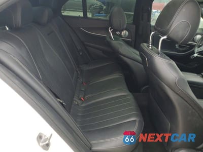 Zdjęcie 10 z 11 samochodu: 2019 MERCEDES-BENZ E 300 VIN:WDDZF4JB0KA533515 - miniatura