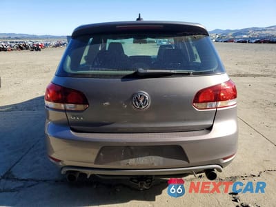 Zdjęcie 6 z 12 samochodu: 2010 VOLKSWAGEN GTI VIN:WVWGD7AJ0AW271013 - miniatura