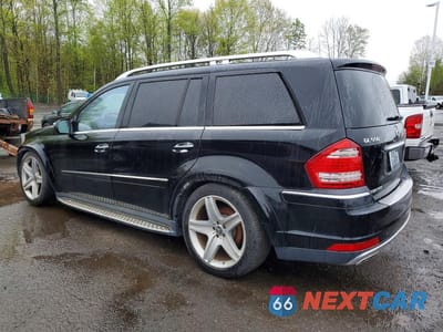 Drugie zdjęcie samochodu z przodu: 2010 MERCEDES-BENZ GL 550 4MATIC VIN:4JGBF8GE0AA570000 - miniatura