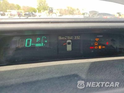 Zdjęcie 9 z 12 samochodu: 2012 TOYOTA PRIUS C TWO VIN:JTDKDTB38C1511203 - miniatura