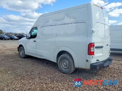 Drugie zdjęcie samochodu z przodu: 2015 NISSAN NV 3500 HD S VIN:1N6AF0LXXFN804861 - miniatura