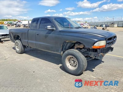 Czwarte zdjęcie samochodu z boku: 2001 DODGE DAKOTA VIN:1B7GL22X51S188032 - miniatura