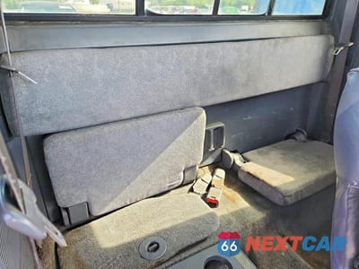 Zdjęcie 10 z 11 samochodu: 2000 TOYOTA TACOMA PRERUNNER VIN:4TASM92N3YZ649112 - miniatura