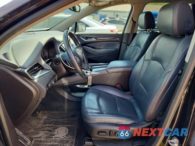Zdjęcie 7 z 13 samochodu: 2018 BUICK ENCLAVE ESSENCE VIN:5GAERBKW4JJ135701 - miniatura