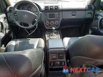 Zdjęcie 8 z 13 samochodu: 2004 MERCEDES-BENZ ML 350 VIN:4JGAB57E44A492315 - miniatura