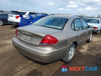 Trzecie zdjęcie samochodu z tyłu: 2004 FORD TAURUS SES VIN:1FAFP55S44G164559 - miniatura