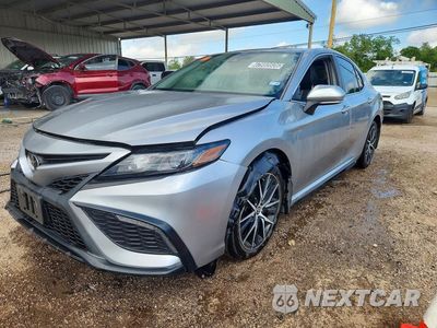2024 TOYOTA CAMRY SE 4T1G11AKXRU895645 - główne zdjęcie licytacji z USA - miniatura