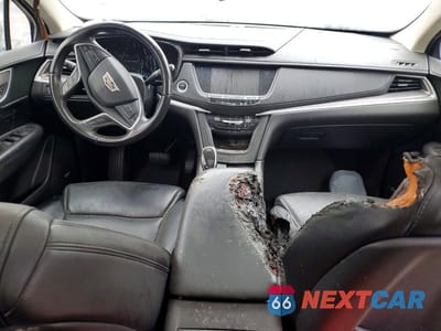 Zdjęcie 8 z 12 samochodu: 2018 CADILLAC XT5 LUXURY VIN:1GYKNCRS4JZ163936 - miniatura