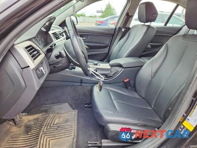 Zdjęcie 7 z 12 samochodu: 2016 BMW 320 XI VIN:WBA8E5G55GNT95032 - miniatura