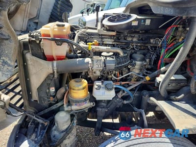 Zdjęcie 7 z 10 samochodu: 2016 FREIGHTLINER CASCADIA 125 SEMI TRUCK VIN:1FUBGEDV4GLHC5656 - miniatura