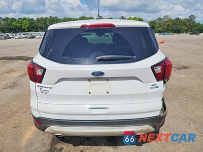 Zdjęcie 6 z 13 samochodu: 2019 FORD ESCAPE SE VIN:1FMCU9G91KUB66609 - miniatura