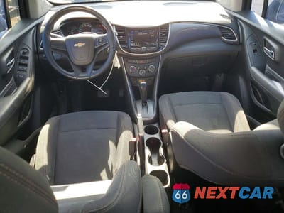 Zdjęcie 8 z 12 samochodu: 2019 CHEVROLET TRAX LS VIN:3GNCJNSB0KL237641 - miniatura