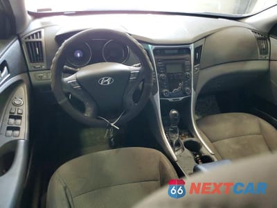 Zdjęcie 8 z 12 samochodu: 2013 HYUNDAI SONATA GLS VIN:5NPEB4AC6DH620442 - miniatura