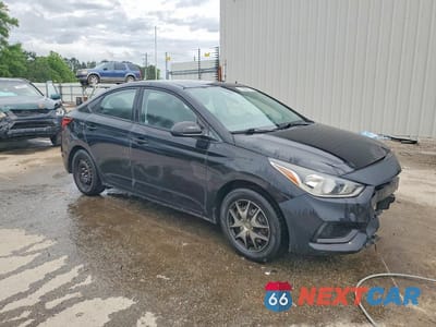 Czwarte zdjęcie samochodu z boku: 2019 HYUNDAI ACCENT SE VIN:3KPC24A39KE073109 - miniatura