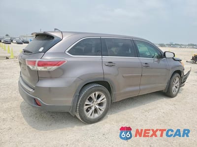 Trzecie zdjęcie samochodu z tyłu: 2014 TOYOTA HIGHLANDER LE PLUS VIN:5TDZKRFH0ES017002 - miniatura