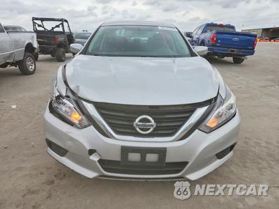 Piąte zdjęcie samochodu w środku: 2018 NISSAN ALTIMA 2.5 S VIN:1N4AL3AP5JC258433 - miniatura