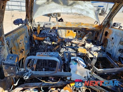 Zdjęcie 8 z 12 samochodu: 2001 DODGE RAM 2500 VIN:1B7KF23W41J283601 - miniatura