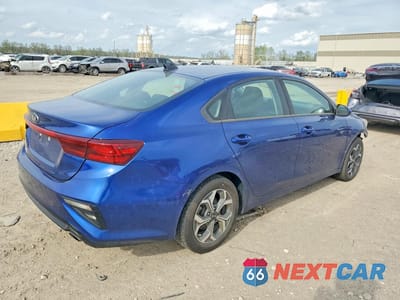 Trzecie zdjęcie samochodu z tyłu: 2019 KIA FORTE LXS VIN:3KPF24ADXKE016309 - miniatura