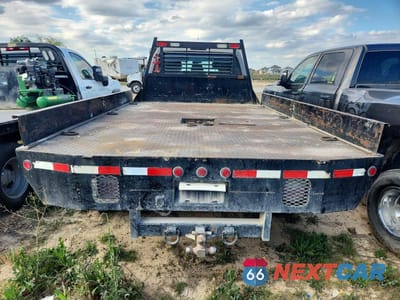 Zdjęcie 6 z 12 samochodu: 2015 FORD F450 SUPER DUTY FLATBED TRUCK VIN:1FD0W4HTXFEA47192 - miniatura