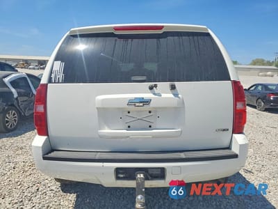 Zdjęcie 6 z 12 samochodu: 2007 CHEVROLET TAHOE C1500 VIN:1GNEC03017R420081 - miniatura