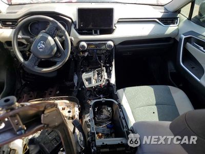 Zdjęcie 8 z 13 samochodu: 2024 TOYOTA RAV4 XLE VIN:2T3W1RFV4RW362324 - miniatura