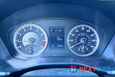 Zdjęcie 8 z 13 samochodu: 2019 HYUNDAI SANTA FE SE 2.4L VIN:5NMS23AD8KH082116 - miniatura