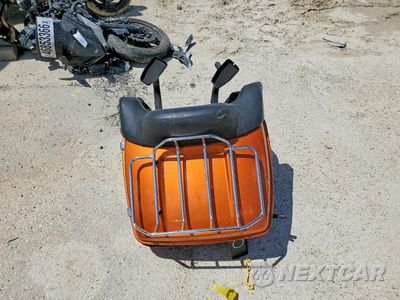 Zdjęcie 8 z 9 samochodu: 2014 HARLEY-DAVIDSON FLHTK ELECTRA GLIDE ULTRA LIMITED VIN:1HD1KEL16EB690900 - miniatura