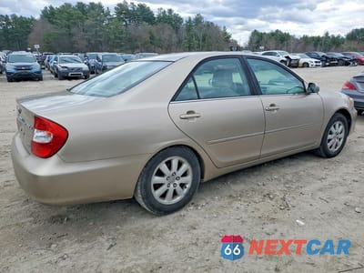 Trzecie zdjęcie samochodu z tyłu: 2002 TOYOTA CAMRY XLE V6 VIN:4T1BF30K62U512248 - miniatura
