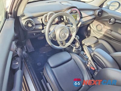 Zdjęcie 8 z 13 samochodu: 2017 MINI COOPER VIN:WMWXP5C3XH3C64138 - miniatura
