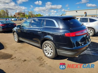 Drugie zdjęcie samochodu z przodu: 2018 LINCOLN MKT VIN:2LMHJ5NK5JBL02598 - miniatura