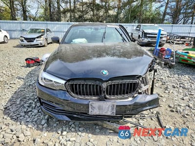 Piąte zdjęcie samochodu w środku: 2019 BMW 530 XI VIN:WBAJA7C51KG910488 - miniatura