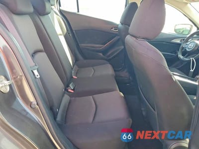 Zdjęcie 10 z 12 samochodu: 2018 MAZDA 3 SPORT VIN:3MZBN1U76JM161522 - miniatura