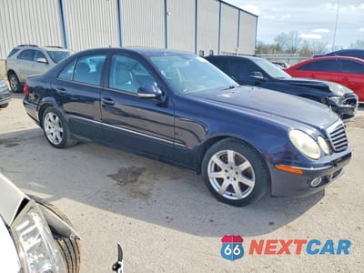 Czwarte zdjęcie samochodu z boku: 2009 MERCEDES-BENZ E 350 4MATIC VIN:WDBUF87X99B393790 - miniatura