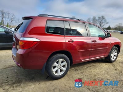 Trzecie zdjęcie samochodu z tyłu: 2010 TOYOTA HIGHLANDER BASE VIN:5TDBK3EH5AS003204 - miniatura