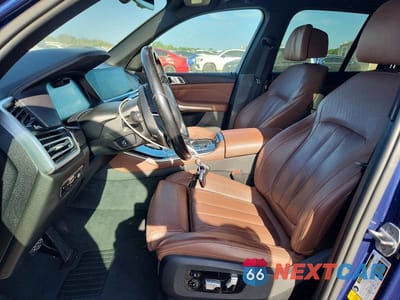 Zdjęcie 7 z 11 samochodu: 2019 BMW X5 XDRIVE40I VIN:5UXCR6C54KLL11508 - miniatura