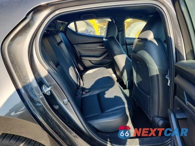 Zdjęcie 10 z 13 samochodu: 2021 MAZDA 3 SELECT VIN:JM1BPAKL1M1331834 - miniatura