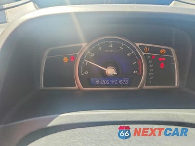 Zdjęcie 9 z 12 samochodu: 2008 HONDA CIVIC EX VIN:2HGFA16838H315720 - miniatura