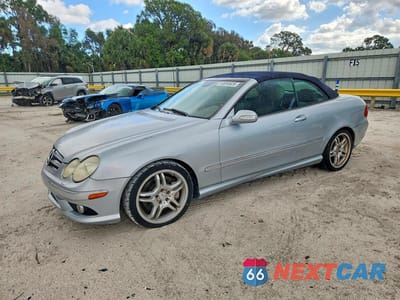 2008 MERCEDES-BENZ CLK 550 WDBTK72F98T090999 - główne zdjęcie licytacji z USA - miniatura