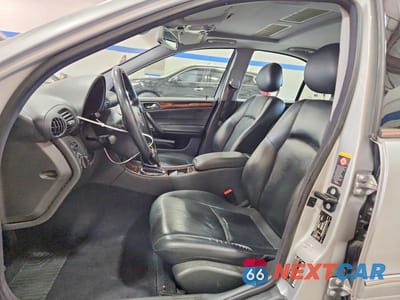Zdjęcie 7 z 12 samochodu: 2002 MERCEDES-BENZ C 240 VIN:WDBRF61J02F165884 - miniatura