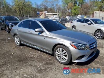 Czwarte zdjęcie samochodu z boku: 2019 MERCEDES-BENZ C 300 4MATIC VIN:55SWF8EB8KU299922 - miniatura