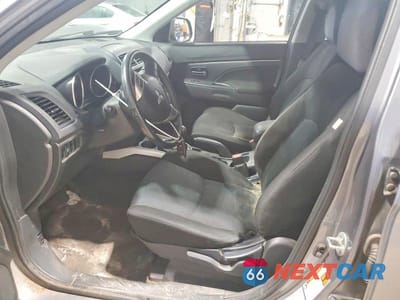 Zdjęcie 7 z 13 samochodu: 2012 MITSUBISHI RVR SE VIN:JA4AH3AU1CZ602965 - miniatura