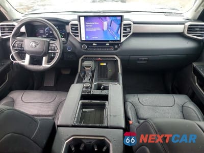 Zdjęcie 8 z 12 samochodu: 2022 TOYOTA TUNDRA LIMITED HV VIN:5TFJC5DB8NX004364 - miniatura