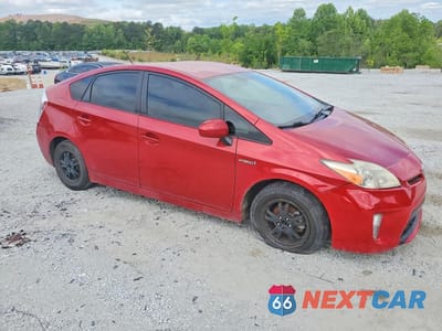 Czwarte zdjęcie samochodu z boku: 2013 TOYOTA PRIUS TWO VIN:JTDKN3DU8D0342455 - miniatura
