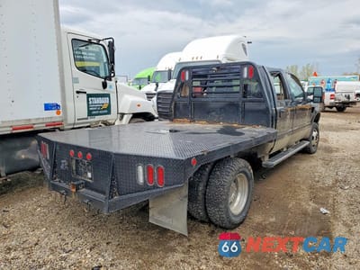 Trzecie zdjęcie samochodu z tyłu: 2009 FORD F350 SUPER DUTY VIN:1FTWW33R19EA34260 - miniatura