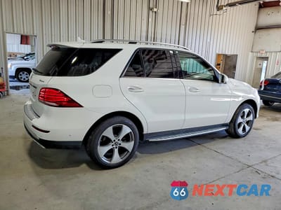Trzecie zdjęcie samochodu z tyłu: 2017 MERCEDES-BENZ GLE 350 4MATIC VIN:4JGDA5HB3HA913371 - miniatura