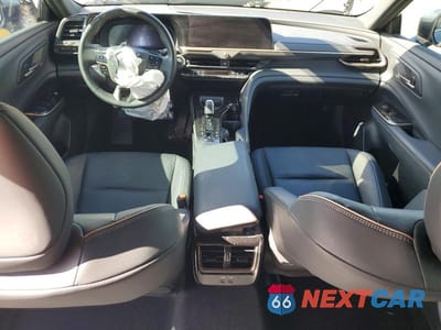 Zdjęcie 8 z 13 samochodu: 2025 TOYOTA CROWN XLE VIN:JTDAAAAF3S3036504 - miniatura