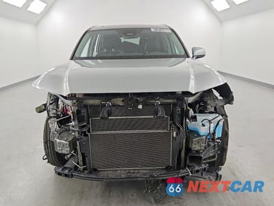 Piąte zdjęcie samochodu w środku: 2024 TOYOTA GRAND HIGHLANDER HYBRID XLE VIN:5TDACAB59RS017495 - miniatura