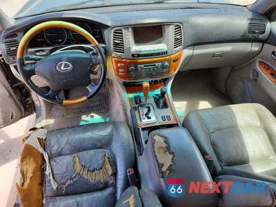 Zdjęcie 8 z 13 samochodu: 2005 LEXUS LX 470 VIN:JTJHT00W453549086 - miniatura